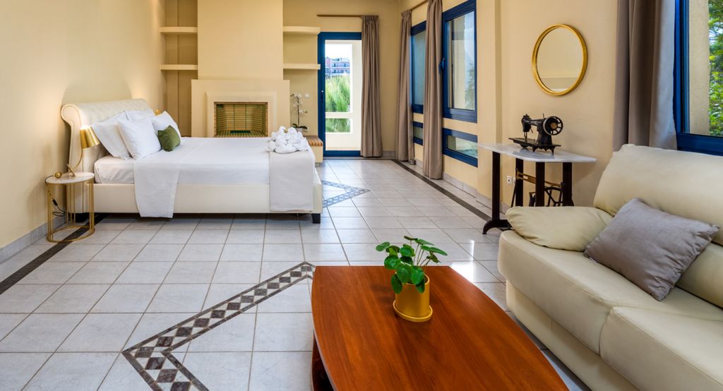 MAKE YOURSELF AT HOME